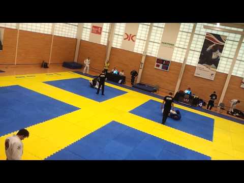 WPJJC UK 2013 - Mateusz Kacperski - match 3 - top left, mat 6 - blue belt adult - under 83kg