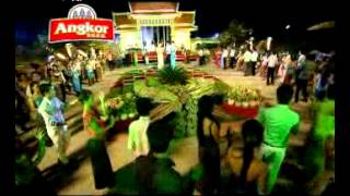 04​ រាំវង់កំពុងត្រូវប៉ាន់