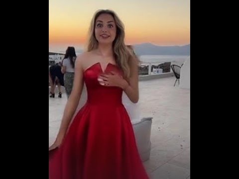 Paula's red dress filter prank 😂💛 Everyone was so sweetly happy! 😂🤣