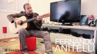 Fernando Anitelli, do Teatro Mágico, canta "Na Varanda"