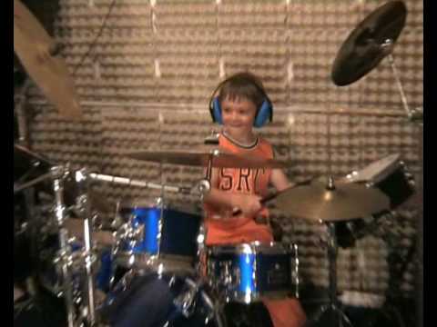 Igor Falecki - 4 years old drummer from Poland
