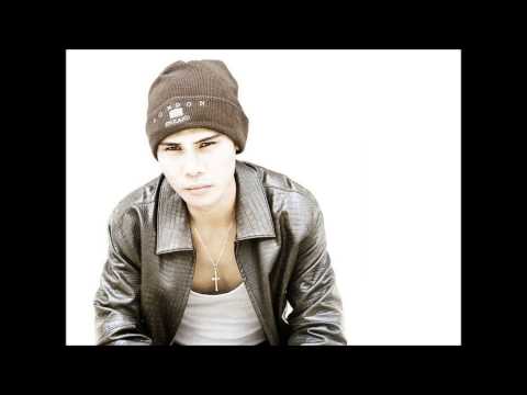 Jestie Alexius - Tadau Kaamatan