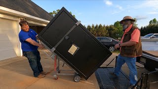 Moving a 1,000 pound safe 💪🏻