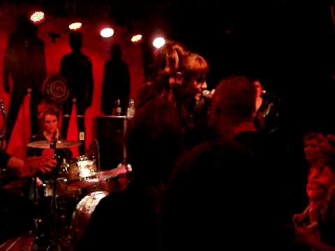 Dollsquad & X-Ray Harpoons - Outta reach