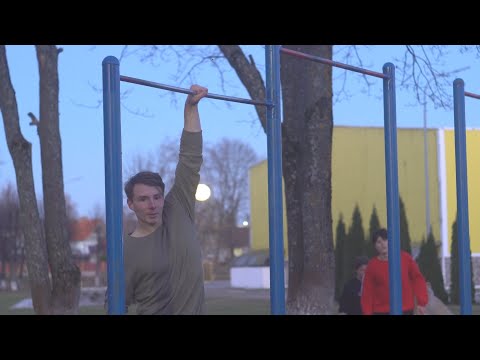 Въехал в хату 2 . Гусев