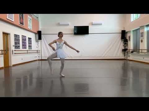 14_ΣΟΦΙΑ ΝΙΚΟΛΑΟΥ   SENIOR ΚΛΑΣΣΙΚΟ ΜΠΑΛΕΤΟ   VARIATION 2  TALISMAN