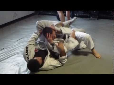 GF Team - UK Seminar 2013 - Vinicius Marinho rolling with Meerkatsu