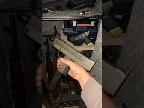 Cobray m11 Mac 11 9mm