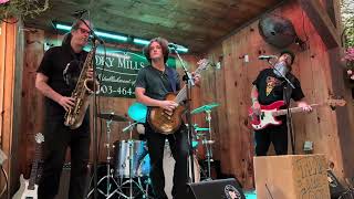 Mama Let Me Lay It On You, at Tooky Mills Pub