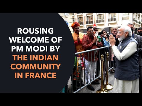 Rousing welcome of PM Modi by the Indian community in France | PMO
