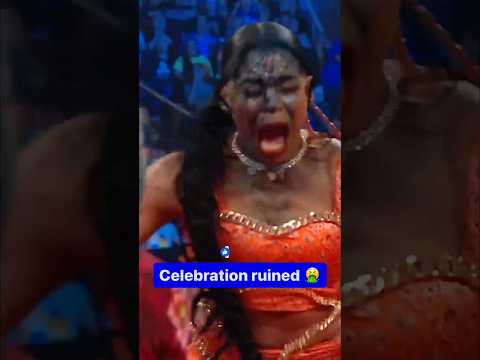 Asuka Poison 🤢 Mist on Bianca Belair #viral #biancabelair #romanreigns #bloodline #youtubeshorts