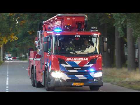 Brandweer met spoed naar een Middelbrand Industrie bij afvalverwerker Renewi aan de Maaskade in Oss