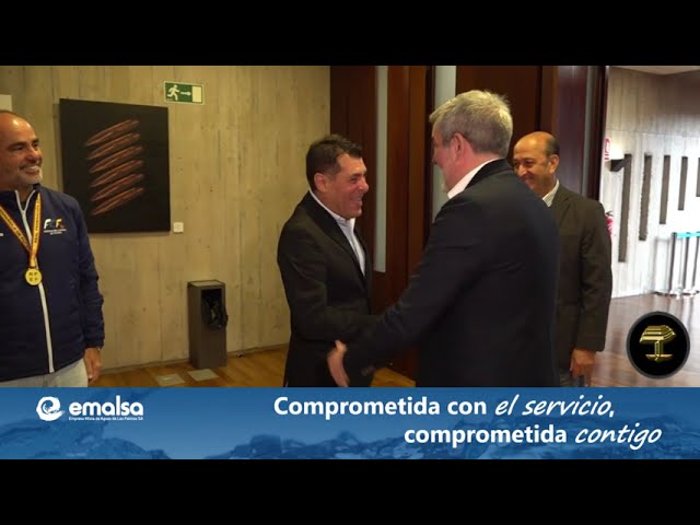 Fernando Clavijo recibe a la Selección Canaria de Fútbol