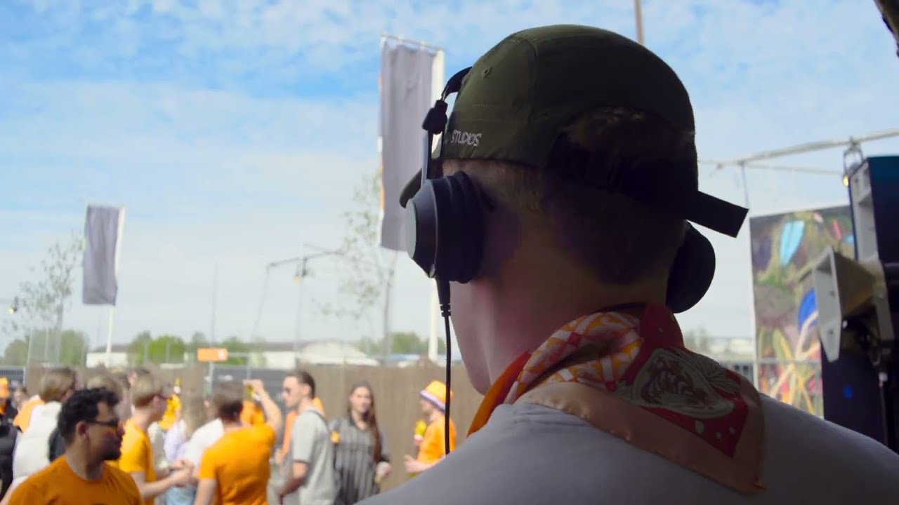 T-JAX, Oranjezoet