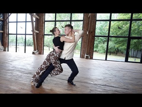"Dancing in the Moonlight" TOPLOADER - Wedding Dance Choreography | Online Tutorial | Beginners