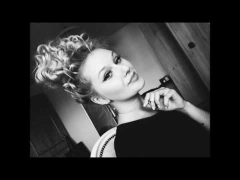 Claudia Spicy -  Zayn Malik PillowTalk acoustic piano COVER