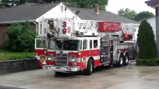 Liberty Fire Company Truck 39 responding