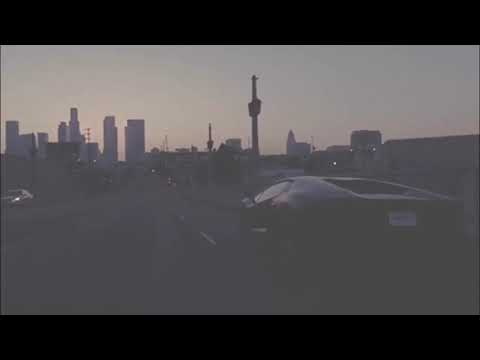 Basila - გაცვეთილი კედები