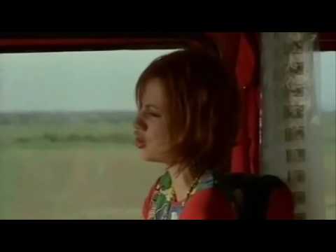 Sivi kamion crvene boje - sta prevozis