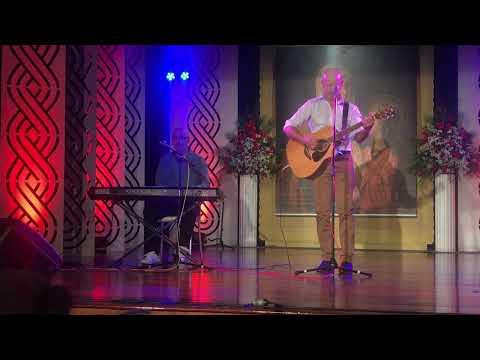 Na festi Sv. Ane nastupili su Antony Sumich I Stanko Panic s pjesmom- SAMO JE LJUBAV TAJNA - .