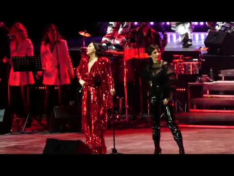 Nina Badrić & Emilija Kokić - Ja sam vlak- Arena Zagreb 2020.