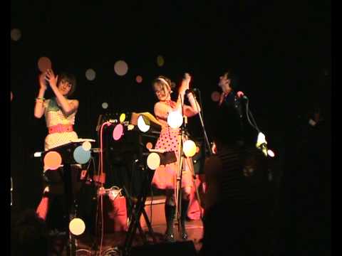 MISS PAIN: Kiss Cuddle Torture (live in Brighton 2008)