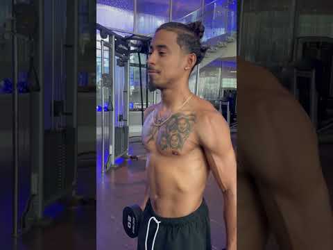 Who can curl more than Julian Newman?