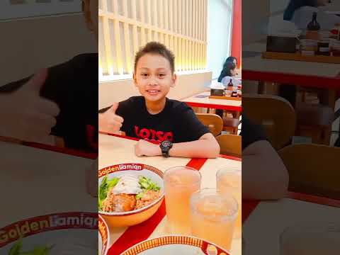 mukbang di mall #food #korean #streetfood #children #cute #shorts #foodie #kuliner #mall #funny