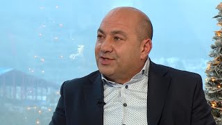 Առավոտ լուսո (weekend). Վասիլ Ասլանյան