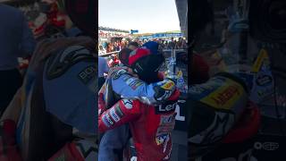 Download lagu TERHARU BGT 😭 MARC MARQUEZ MEMBERI SELAMAT ALEX MARQUEZ‼️ #marcmarquez #motogp mp3 Download lagu TERHARU BGT 😭 MARC MARQUEZ MEMBERI SELAMAT ALEX MARQUEZ‼️ #marcmarquez #motogp mp3