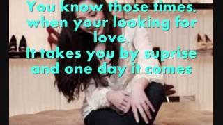 Mckenzie Comer - You Do That To Me - Lyrics