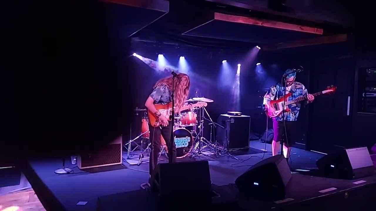 Coty announcing Medusas Disco at River Street Jazz Cafe.