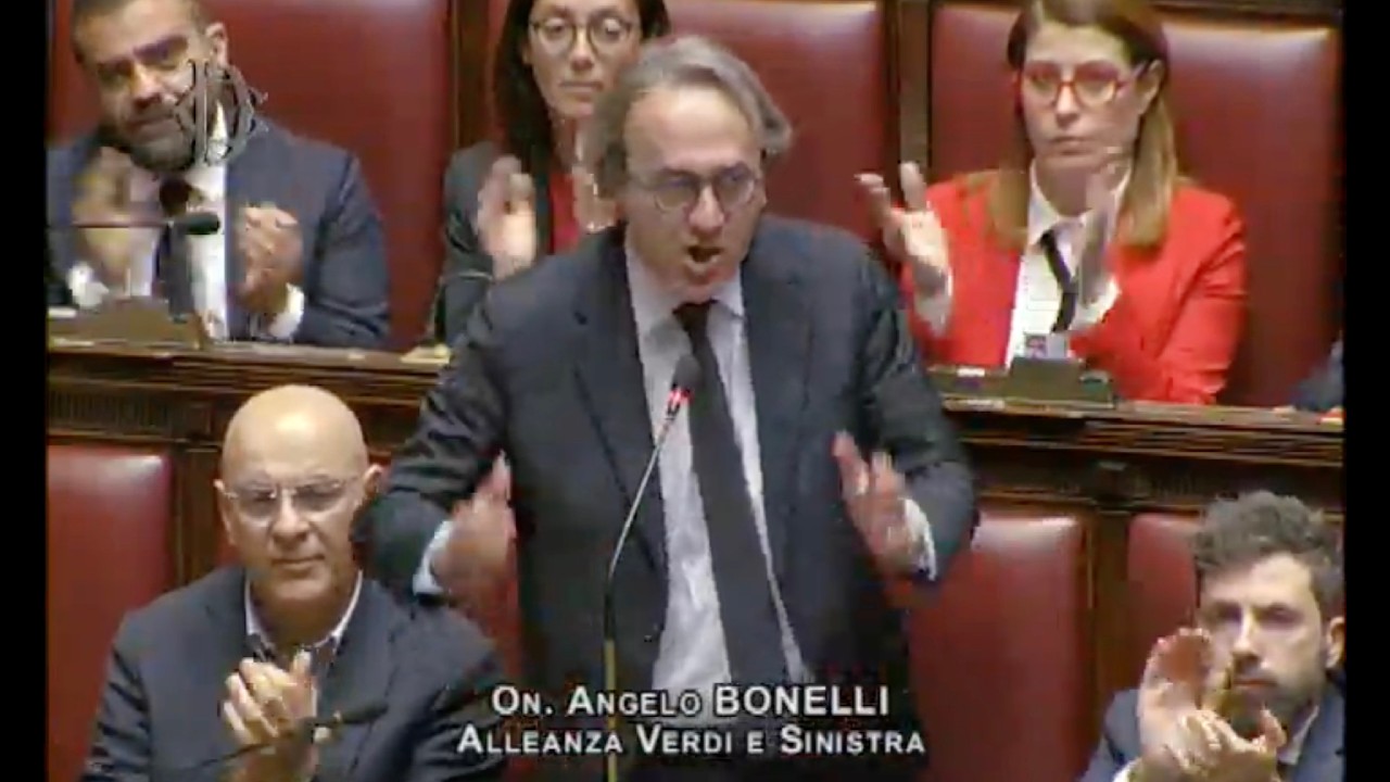 BONELLI: "COSA DICE MELONI? SOLIDARIETÀ A PAPA LEONE: L'ATTACCO DI TRUMP E VANCE È BLASFEMO"