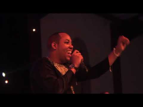 Ntaco Nzoba & N'amahoro Medley by Fortran Bigirimana Live in Kigali,Rwanda2016