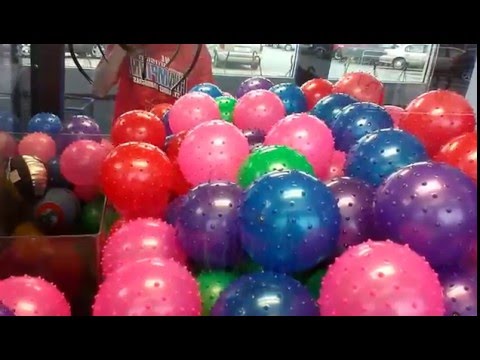 PINNACLE CLAW MACHINE@WALMART 4 IN 1 THREE FALL IN WIN THE OTHER