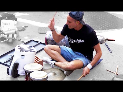 Damat - Awesome Techno Street Drummer