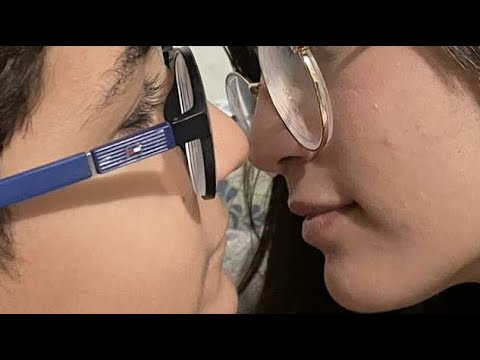 How to kiss for the first time