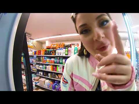 Zoe Lobos - Fresh Manicure