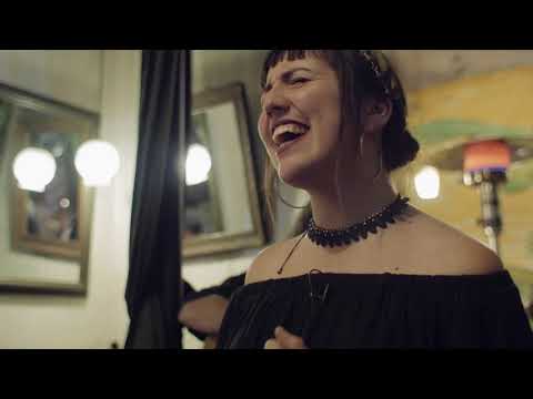 LaVitrola.cl & Ojo en Tinta: Tré - Salió el sol (inspirada por Ma. Nevenka Astudillo)