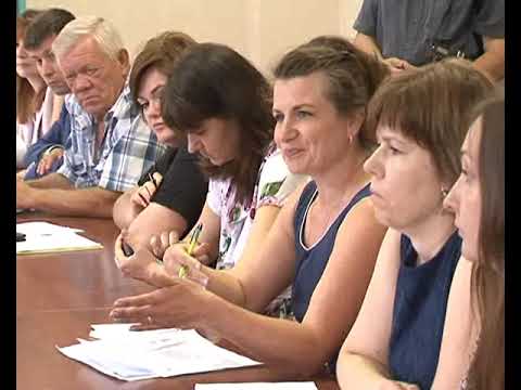 Власти Курска встретились с семьями, получившими участки в чистом поле