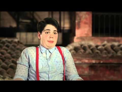 Zoolander 2: Cyrus Arnold Behind the Scenes Movie Interview | ScreenSlam