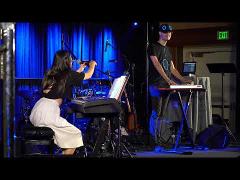 aivi & surasshu live at AOD 2017