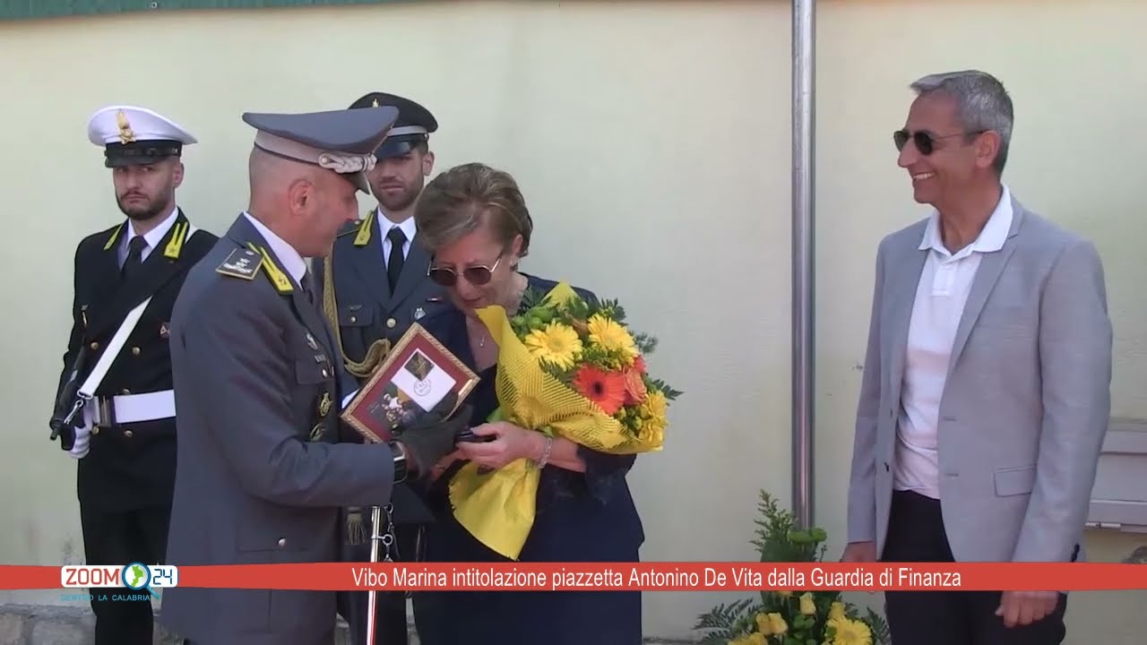 Una piazza di Vibo Marina per ricordare un finanziere morto in servizio (VIDEO)