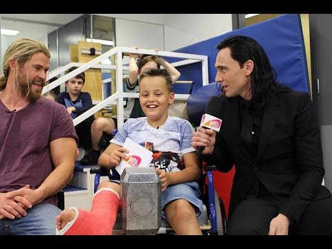 download lagu mp3 mp4 Chris Hemsworth Charity, download lagu Chris Hemsworth Charity gratis, unduh video klip Chris Hemsworth Charity