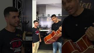 ELE QUASE QUEBROU O VIOLÃO