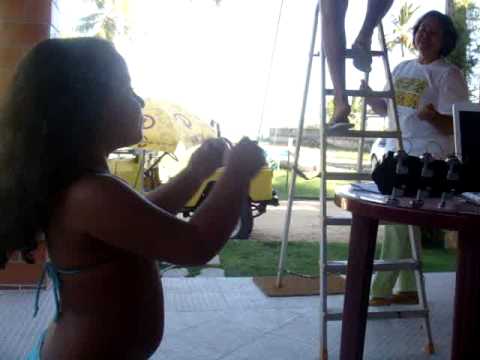 Quem Está Batendo Na Portinha Do Meu Coração? video