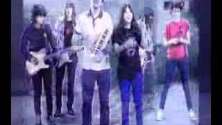 Download lagu CSS - pretend we're dead (L7) mp3