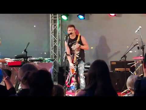 Grzegorz Wilk  - Potańcówki przy fontannie :-)