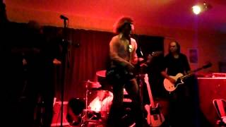 Les Trois Tetons 2 songs LIVE @ Raindogs 2014