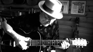 Bumble Bee Blues - Memphis Minnie/Mance Lipscomb style